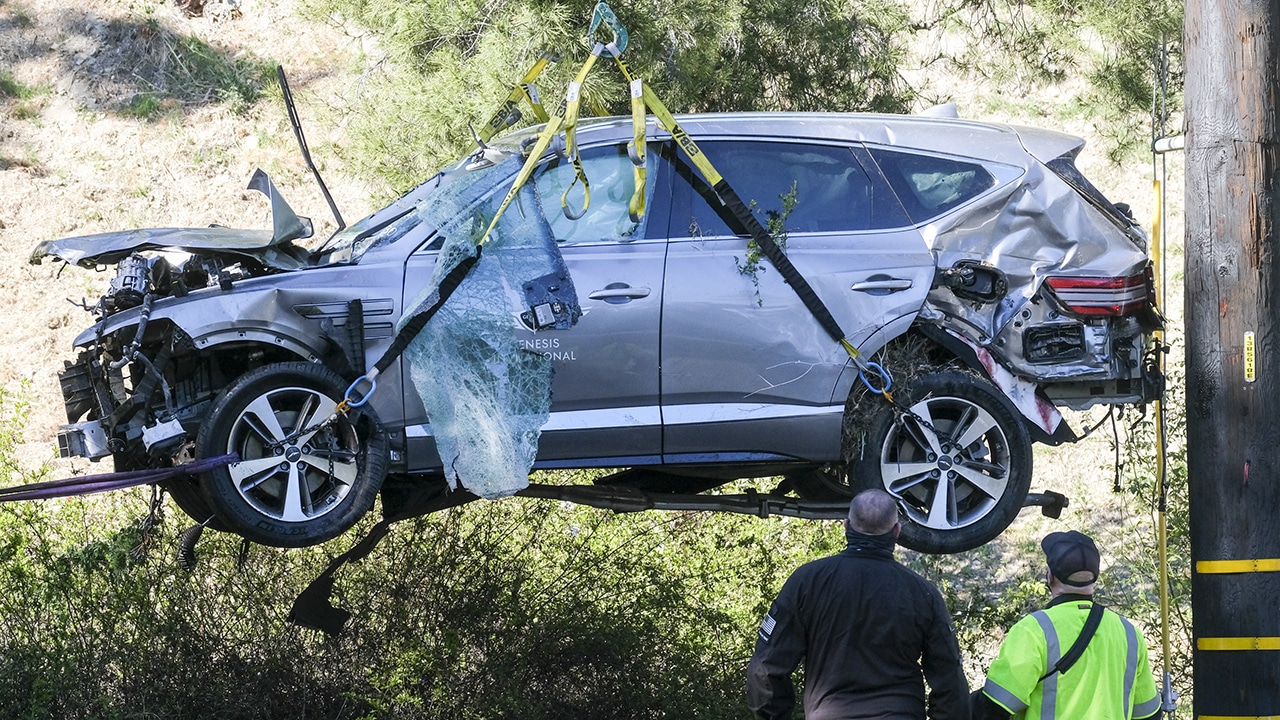 Tiger Woods Vehicle Crash Golf genesis